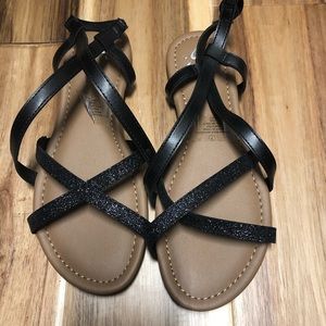 Justice sandals black with glitter size 7 NWOT